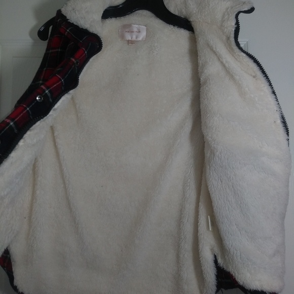 Vest - Picture 4 of 5